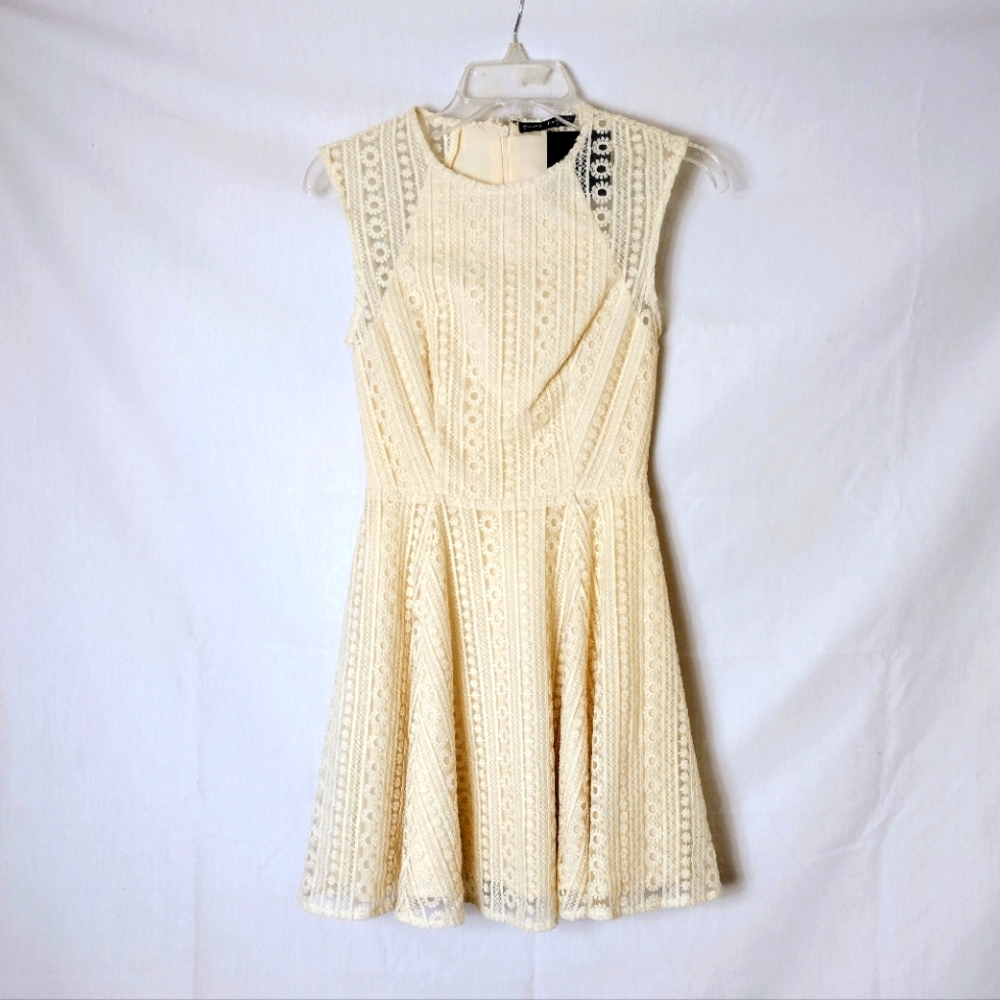 New Pure Sugar Cream Lace eyelet Dress XS